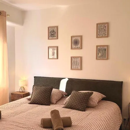 Aronys - 2 Parking & Vue